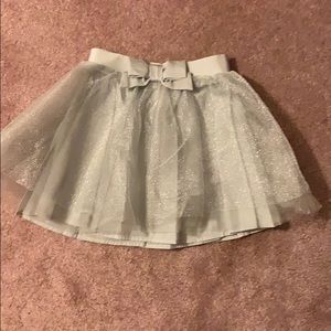 Carter’s silver skirt